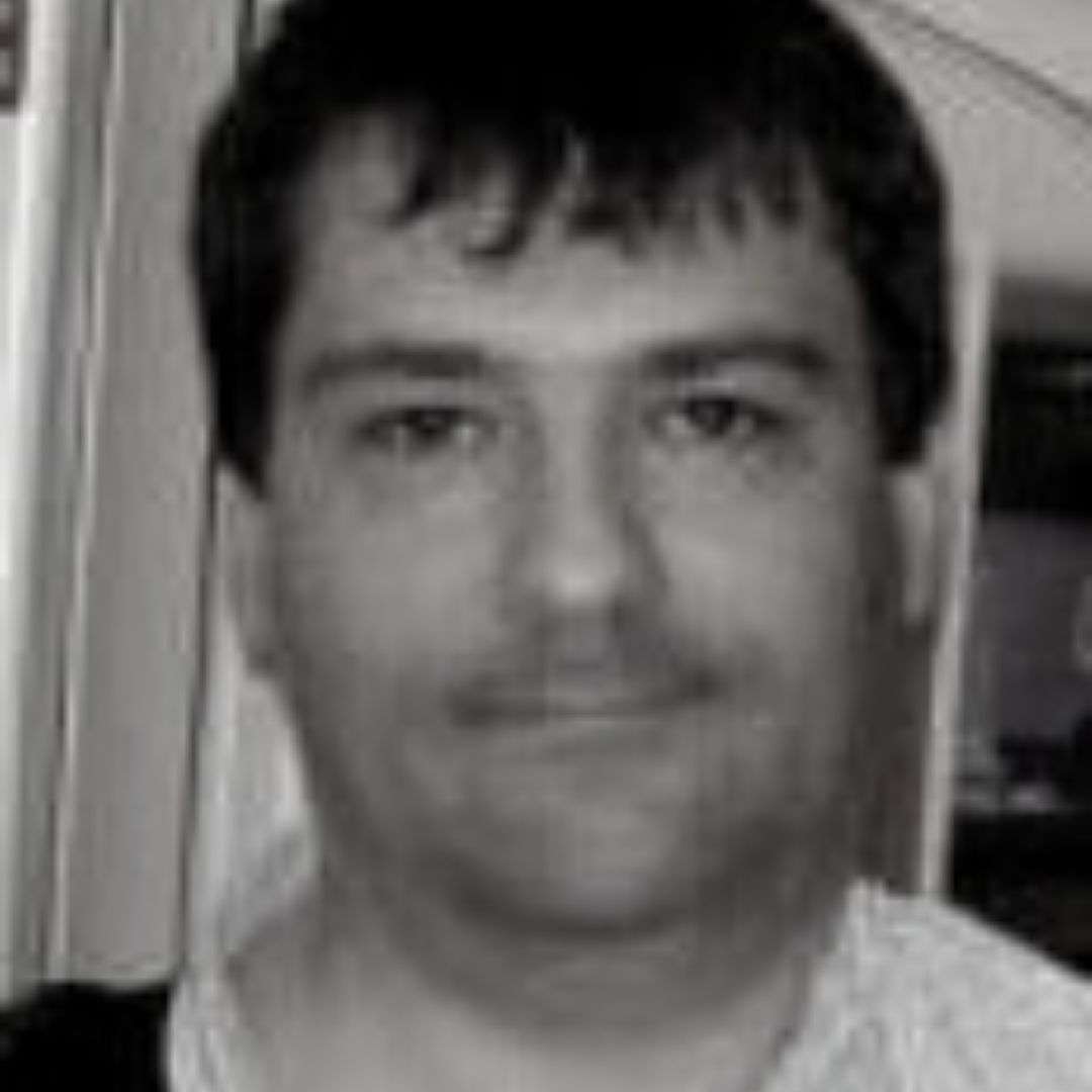 GUSTAVO BENEGAS